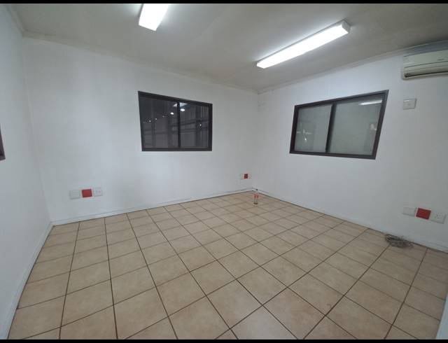 1,260M² FACTORY TO LET IN ANGELO